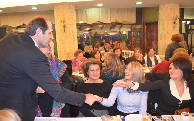 vesi woman2