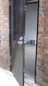 door steel 002