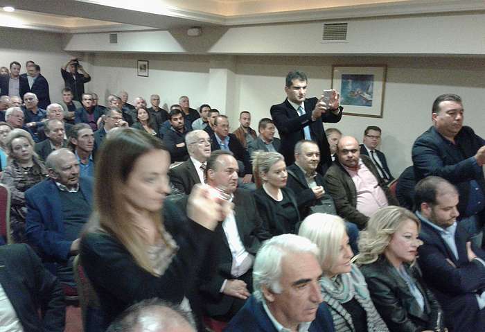 avenakis2