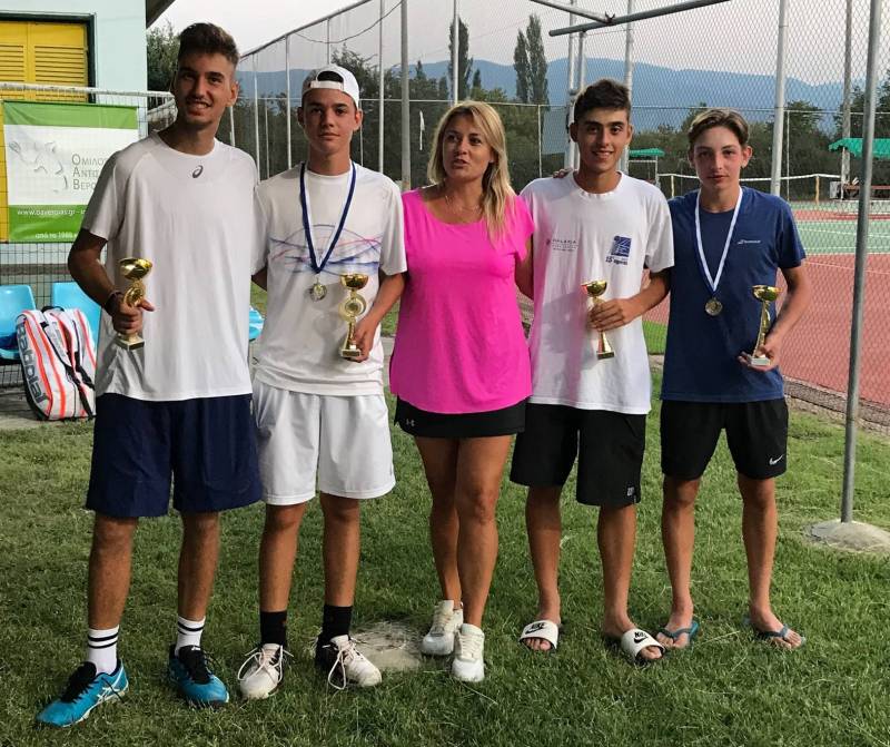 tennis mak2
