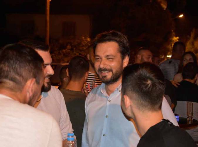 sigkentrosi filon mpartzoka meliki 8