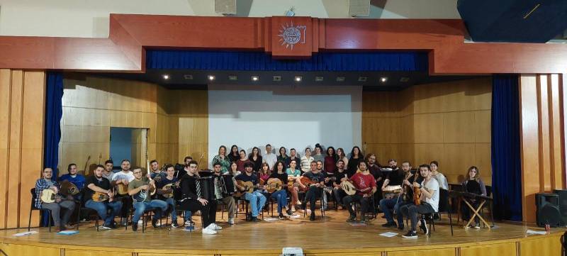 orxistra paradosiakis